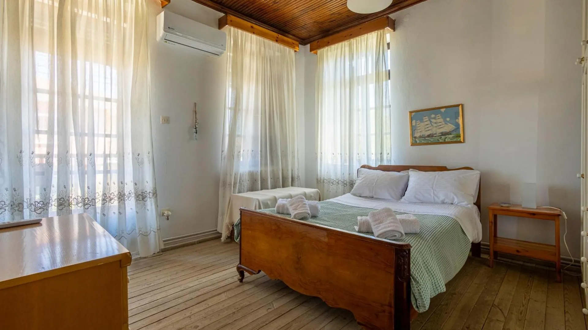 Traditional Stone-Built House Afytos 0*,