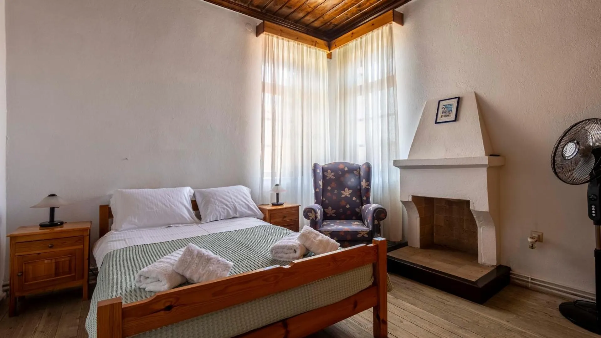 Traditional Stone-Built House Afytos Villa