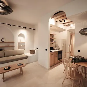  Apartment Om Living